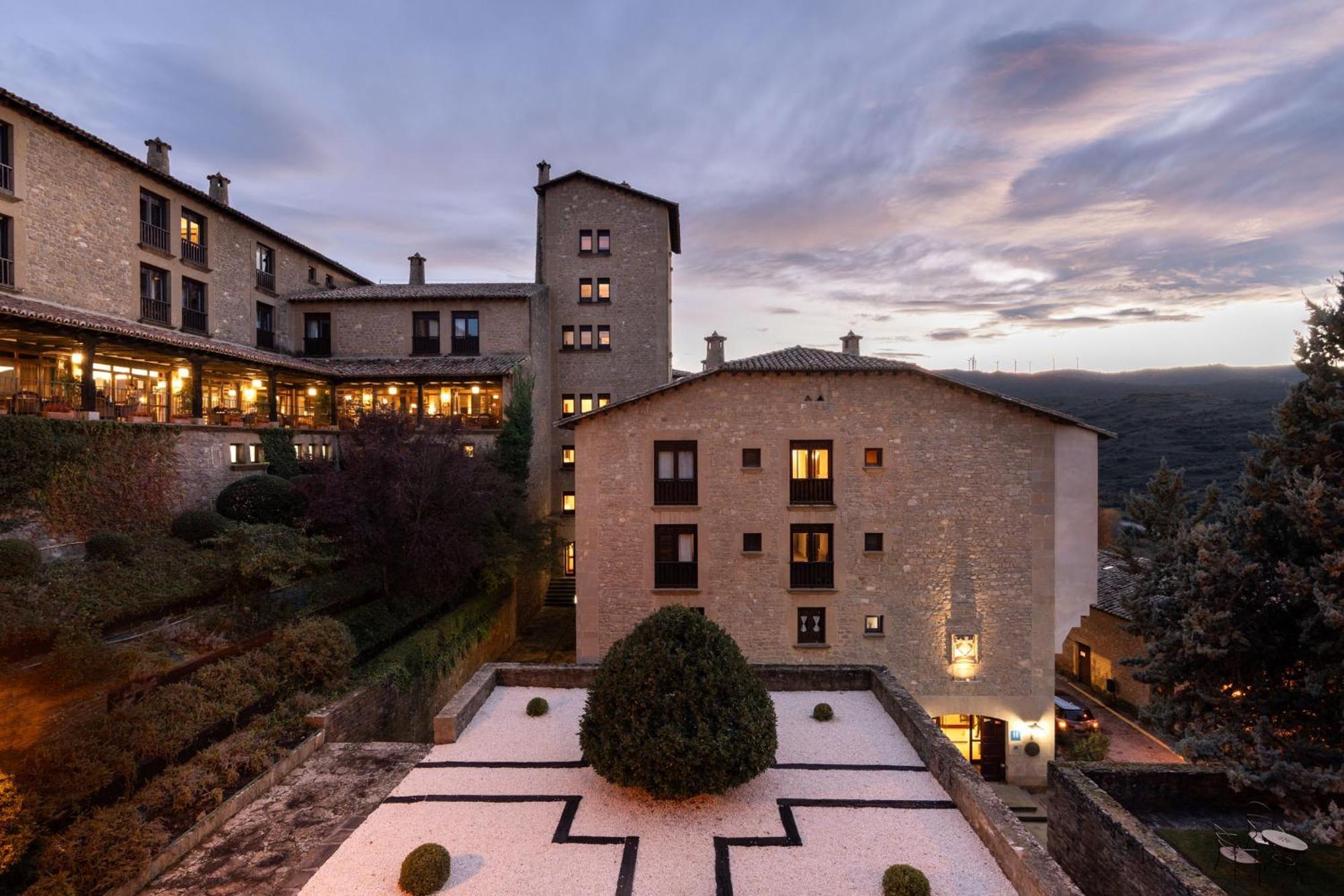 Parador De Sos del Rey Católico Exteriér fotografie