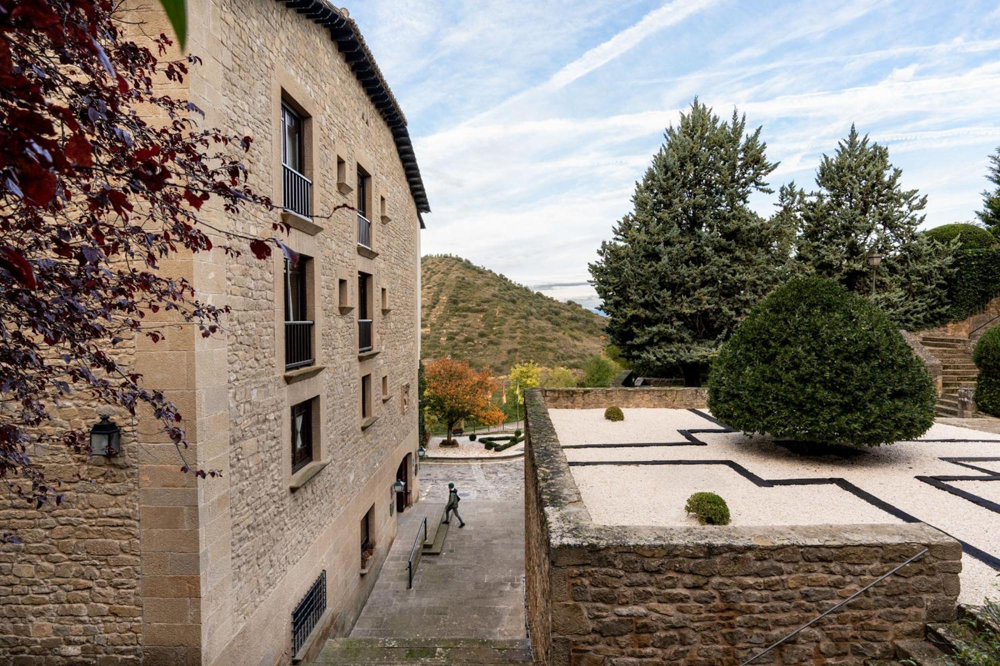 Parador De Sos del Rey Católico Exteriér fotografie