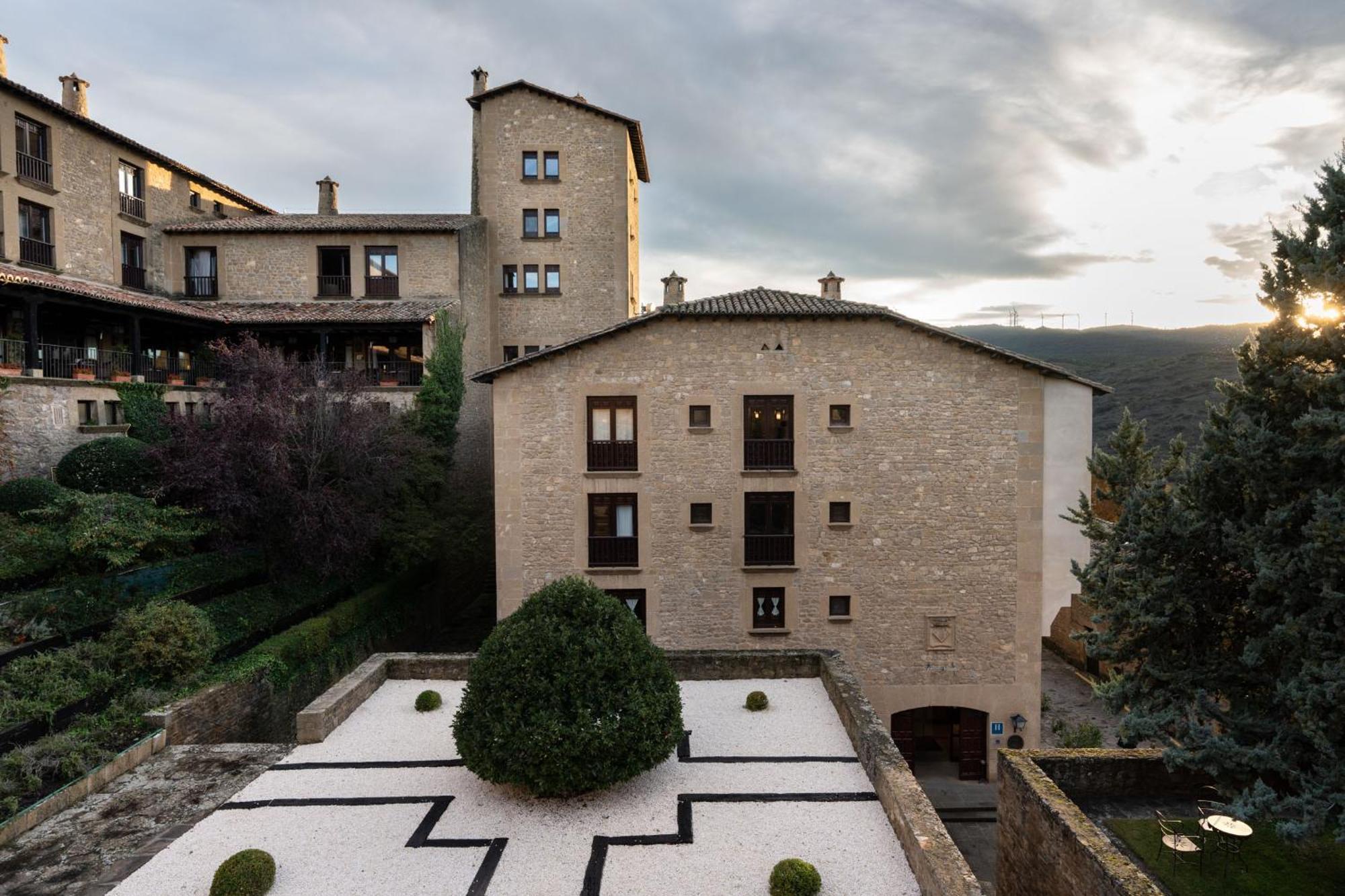 Parador De Sos del Rey Católico Exteriér fotografie