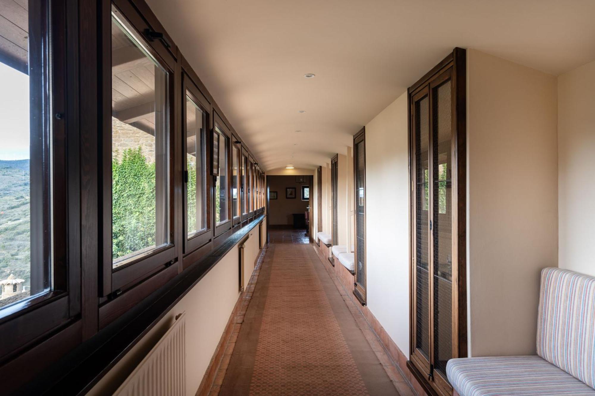 Parador De Sos del Rey Católico Exteriér fotografie